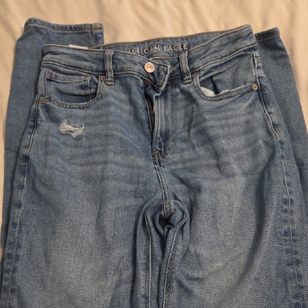 American Eagle Mom Jeans